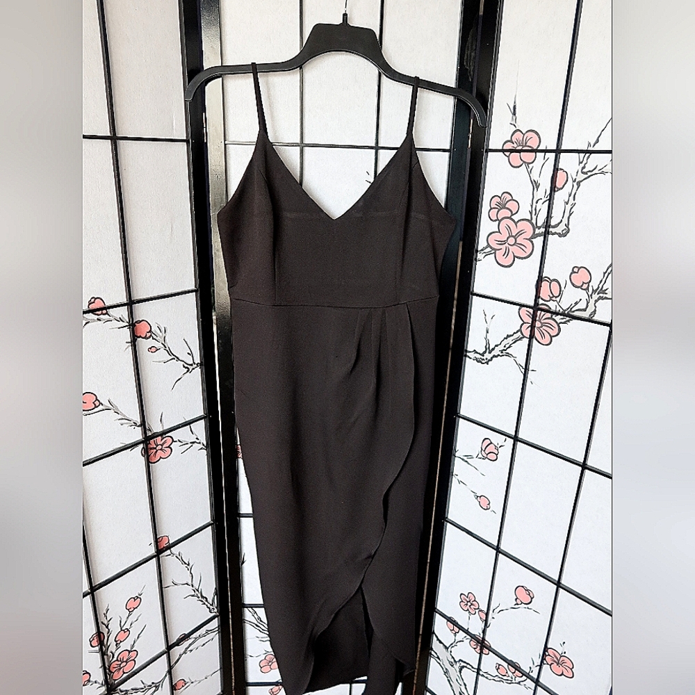 CMZ2005 Black Sheath Cocktail Formal Midi Dress with Spaghetti Straps V Neck